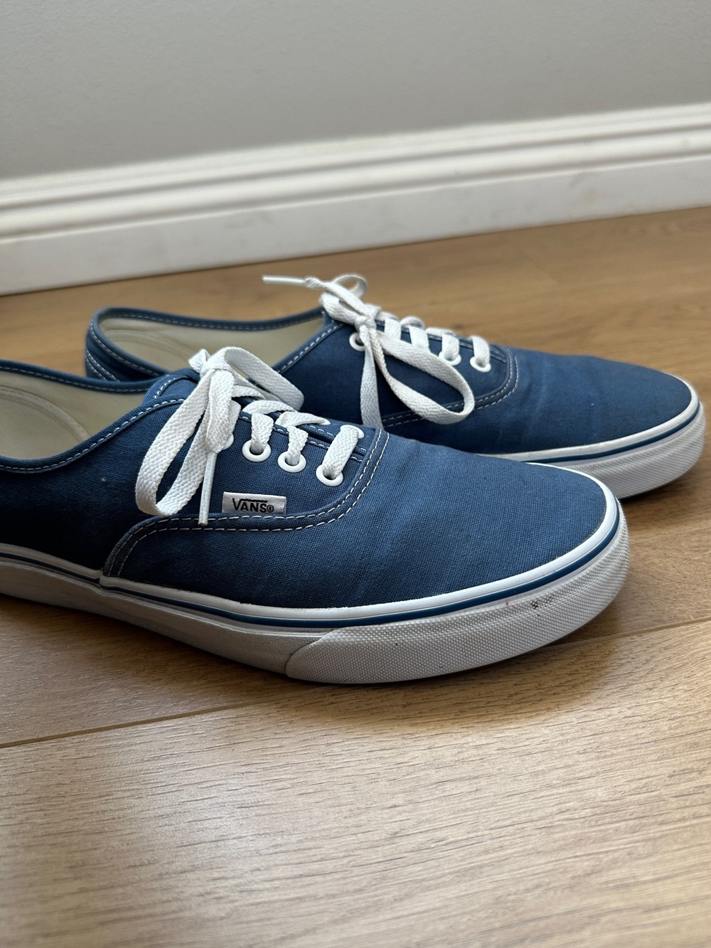 Vans Authentic - Size 11 Men - Picture 4 of 5
